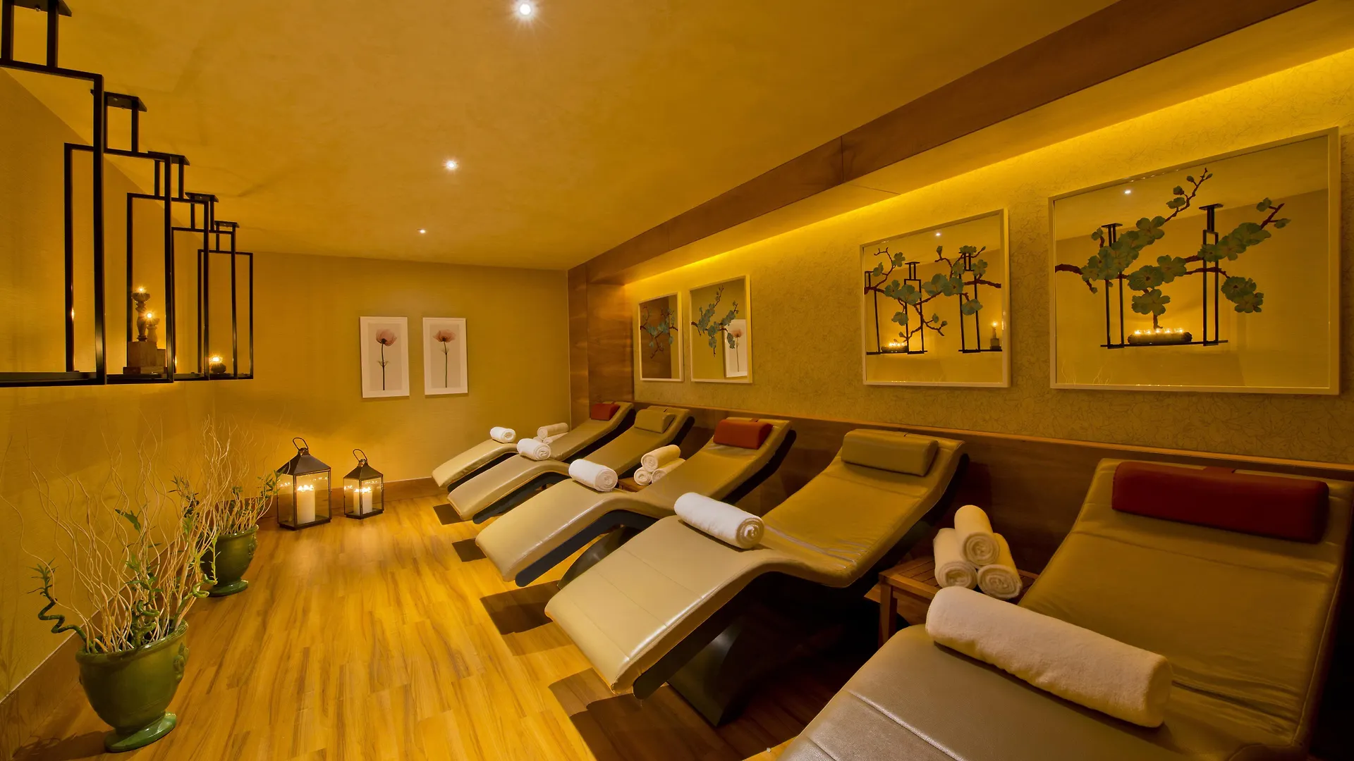 ***** Resort Titanic Deluxe Lara Hotel Antalya Turkey
