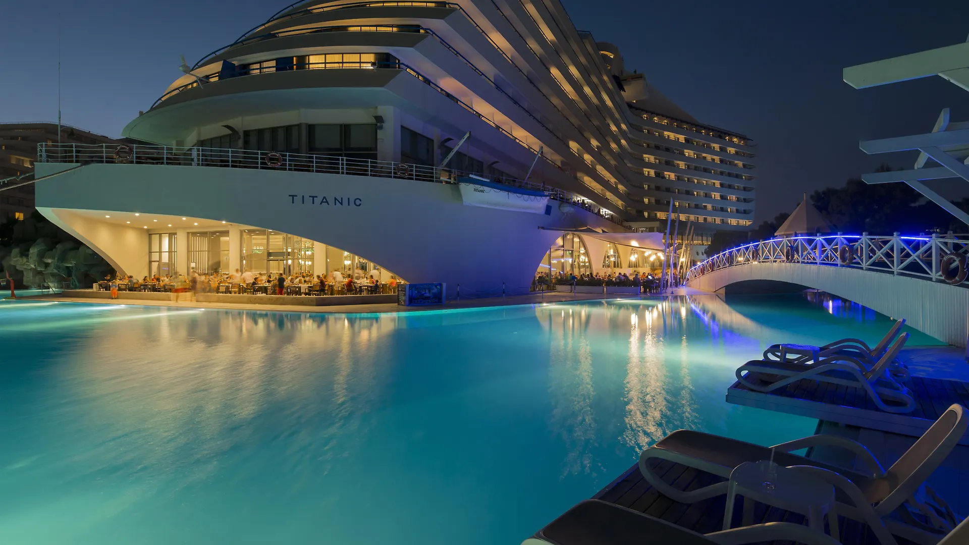 Titanic Deluxe Lara Hotel Antalya Resort