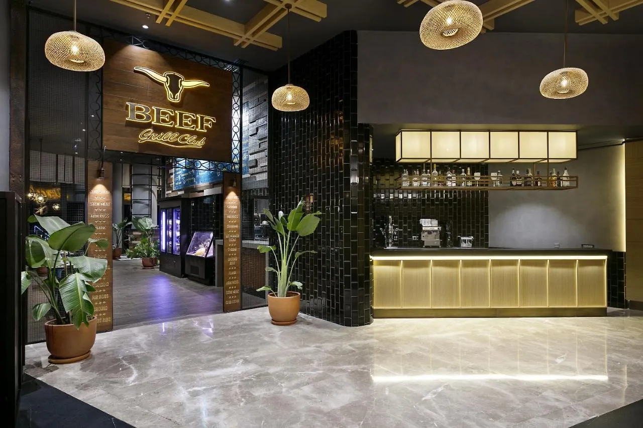Titanic Deluxe Lara Hotel Antalya