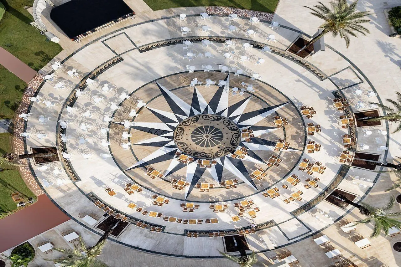 Titanic Deluxe Lara Hotel Antalya 5*,