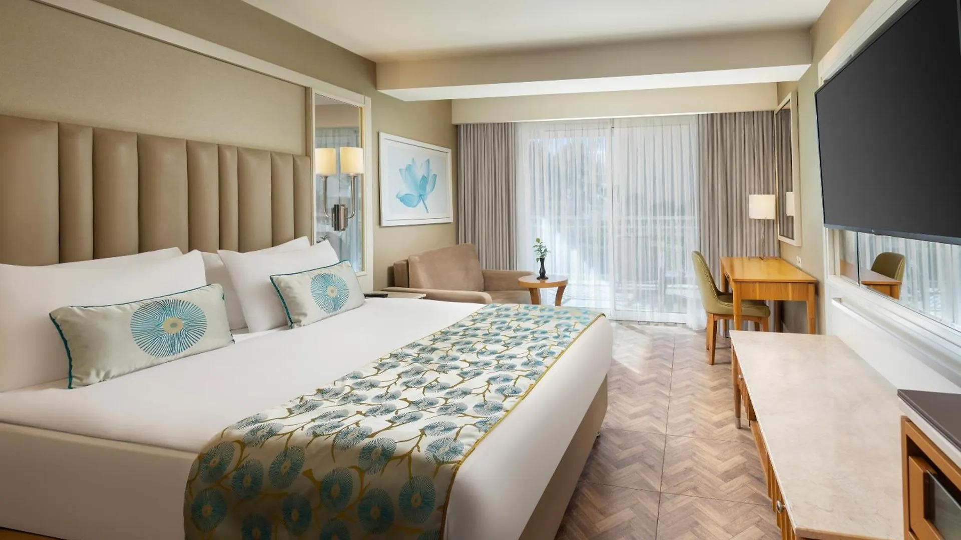 Titanic Deluxe Lara Hotel Antalya