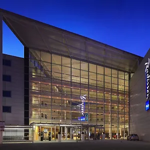 **** מלון Radisson Blu London Stansted Airport בריטניה
