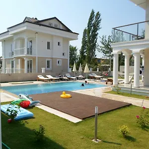 Lighthouse Natalia Aparts Apartment Fethiye