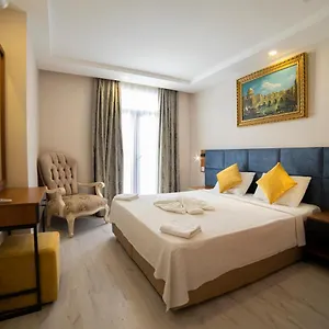 Aparthotel Sirena &