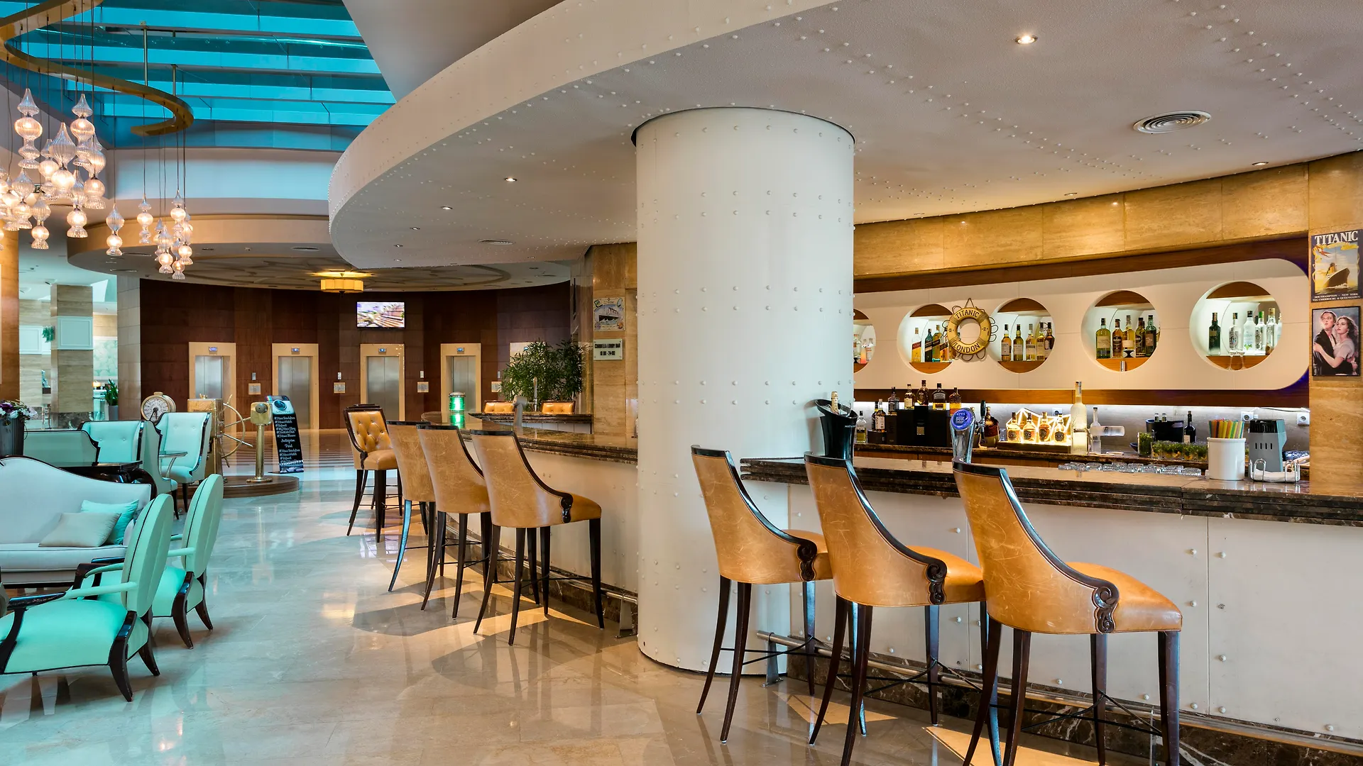 ***** Resort Hotel Titanic Deluxe Lara Antalia Turchia
